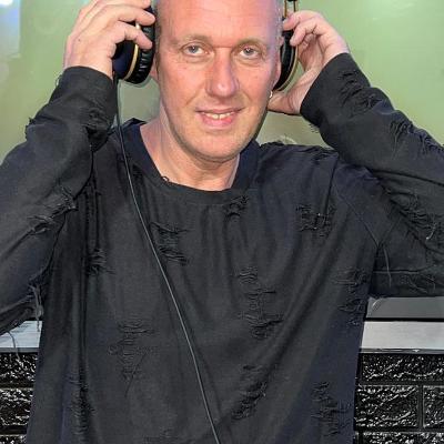 Dj
