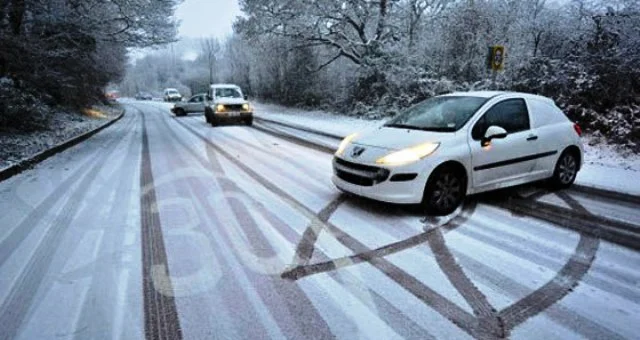 consigli-guidare-neve-ghiaccio