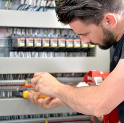 Flovema - Impianti Elettrici e Sicurezza  - Foto 8