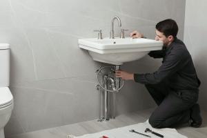 installare lavandini e rubinetti: Da €45