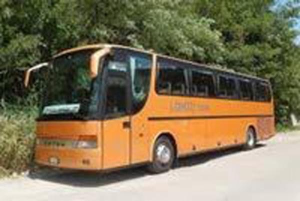 Lomio Tour Noleggio Autobus  - Foto 4