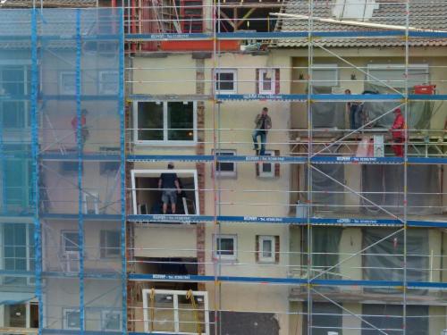 Lavori di ristrutturazione: come comportarsi con chi se ne occupa